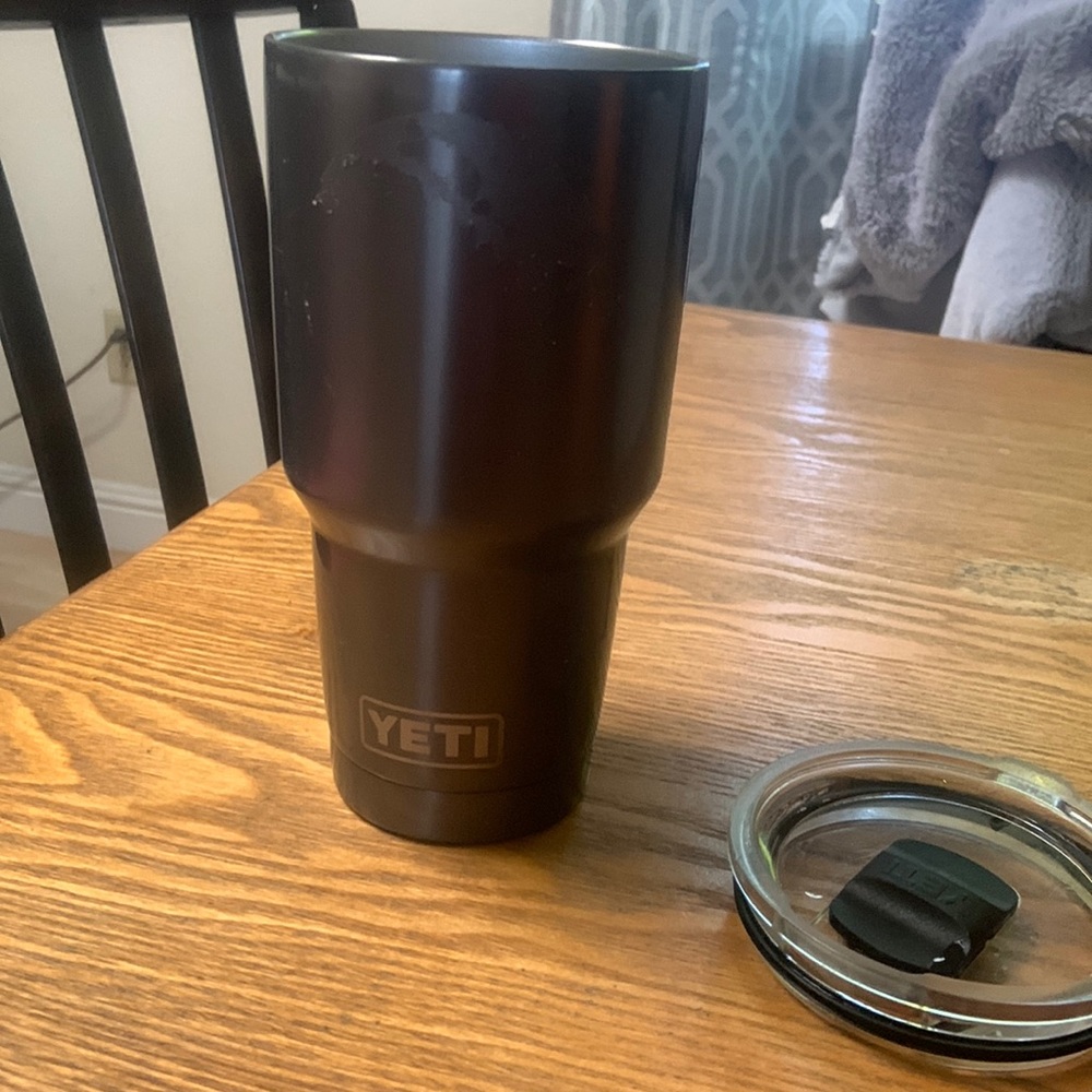 YETI mug for sale good condition  has on dent and some scratches